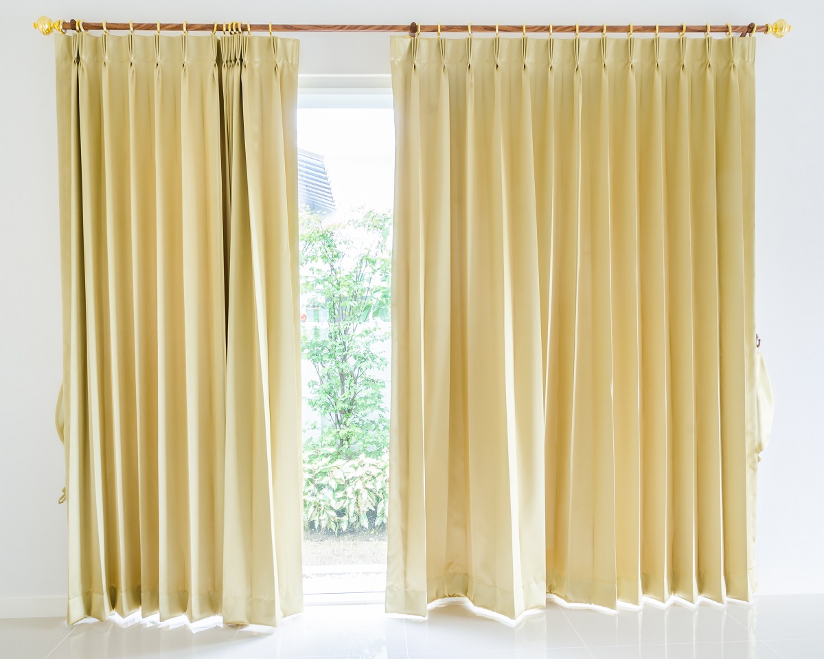 yellow curtain